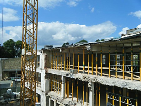 geb-kutsch-bauen-in-historischem-bestand-innenhof-13